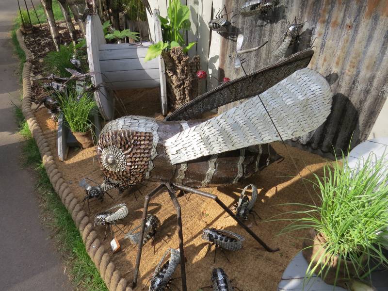 More amazing recycled metal creatures